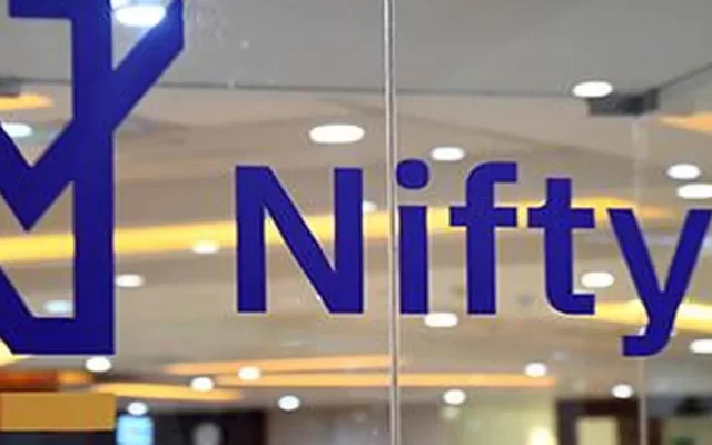 Benchmark indices trade flat; metal stocks lead decliners